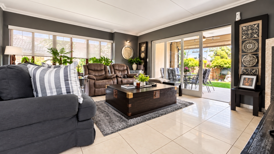 3 Bedroom Property for Sale in Beverley Gauteng