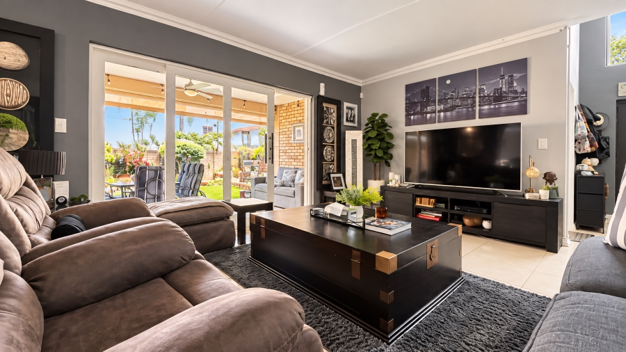 3 Bedroom Property for Sale in Beverley Gauteng