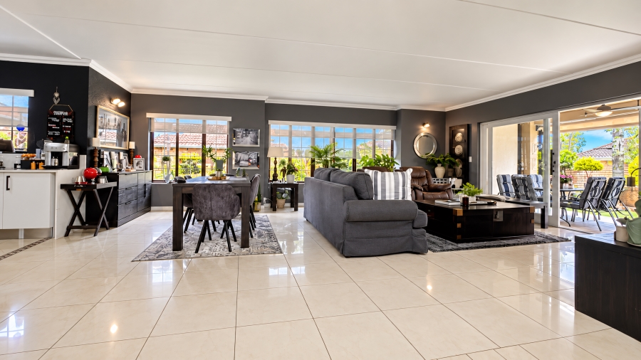 3 Bedroom Property for Sale in Beverley Gauteng