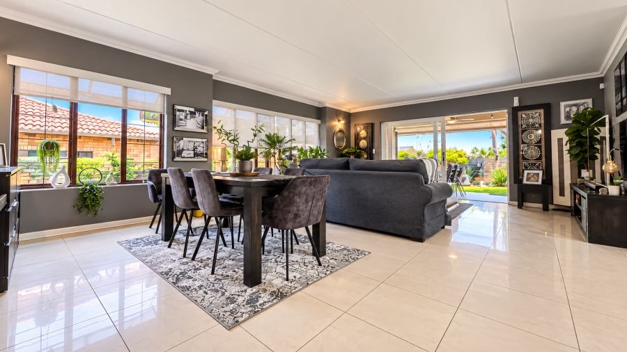 3 Bedroom Property for Sale in Beverley Gauteng
