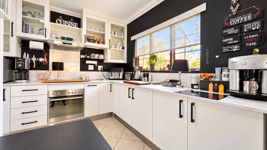 3 Bedroom Property for Sale in Beverley Gauteng