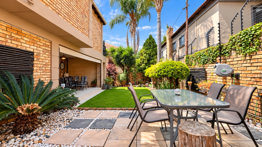3 Bedroom Property for Sale in Beverley Gauteng