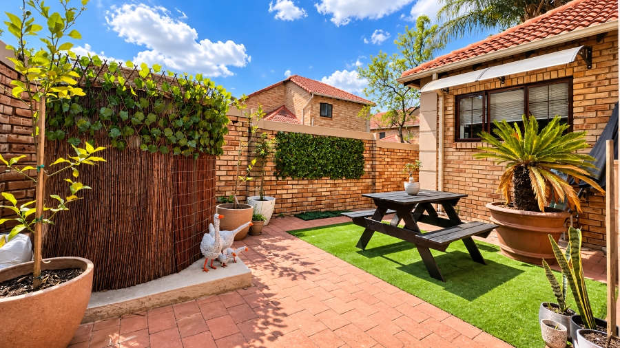 3 Bedroom Property for Sale in Beverley Gauteng