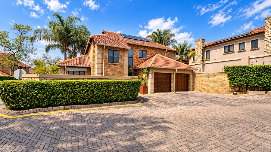 3 Bedroom Property for Sale in Beverley Gauteng