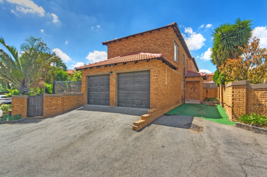 3 Bedroom Property for Sale in Kyalami Hills Gauteng