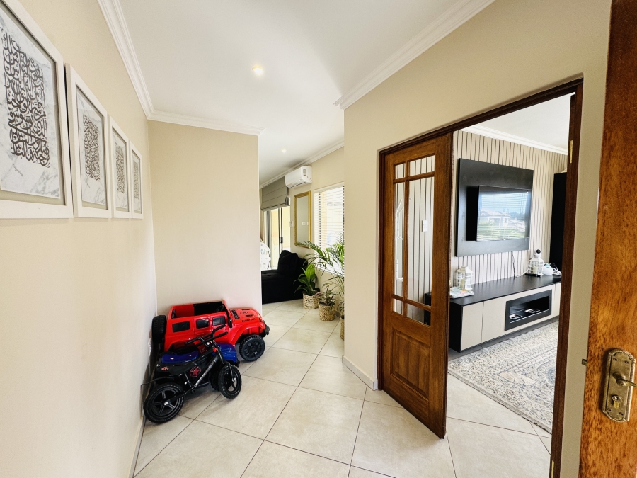3 Bedroom Property for Sale in Thatchfield Estate Gauteng