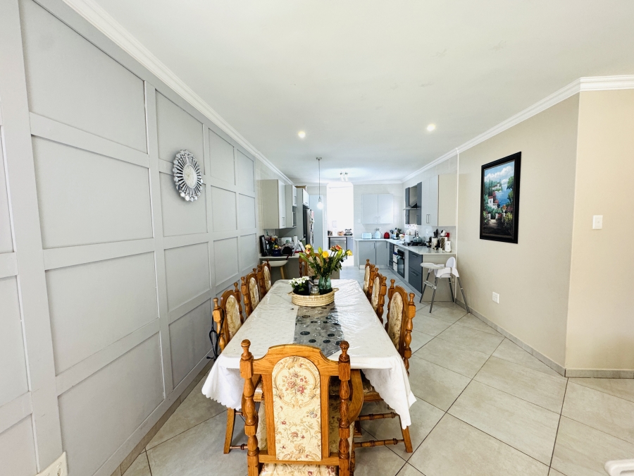 3 Bedroom Property for Sale in Thatchfield Estate Gauteng