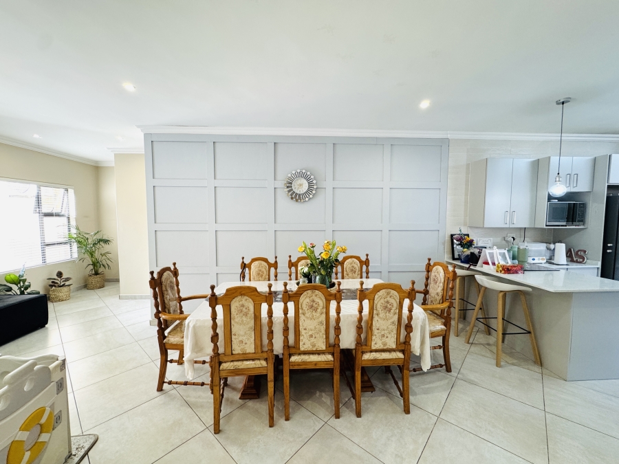 3 Bedroom Property for Sale in Thatchfield Estate Gauteng