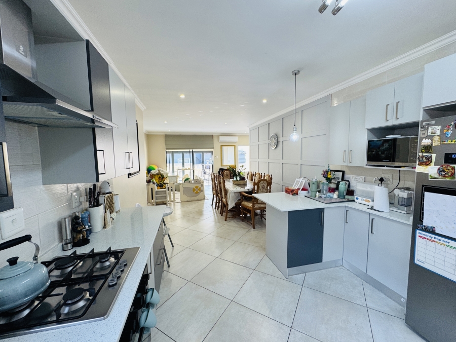 3 Bedroom Property for Sale in Thatchfield Estate Gauteng