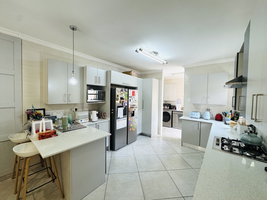 3 Bedroom Property for Sale in Thatchfield Estate Gauteng