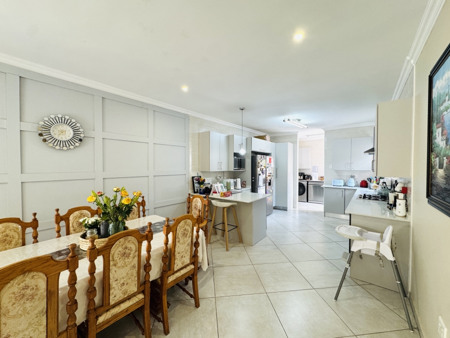 3 Bedroom Property for Sale in Thatchfield Estate Gauteng