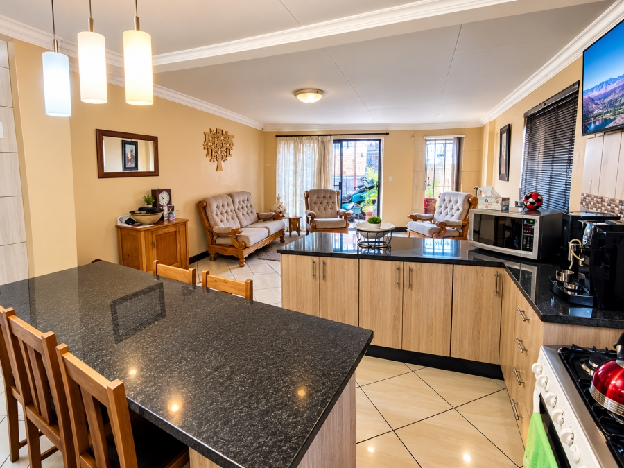 5 Bedroom Property for Sale in Primrose Gauteng