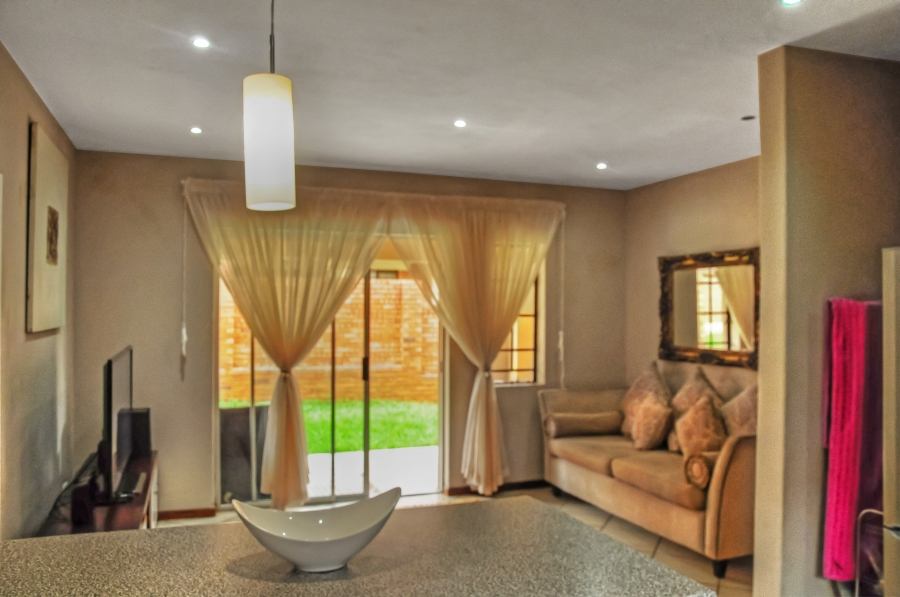 To Let 3 Bedroom Property for Rent in Noordwyk Gauteng