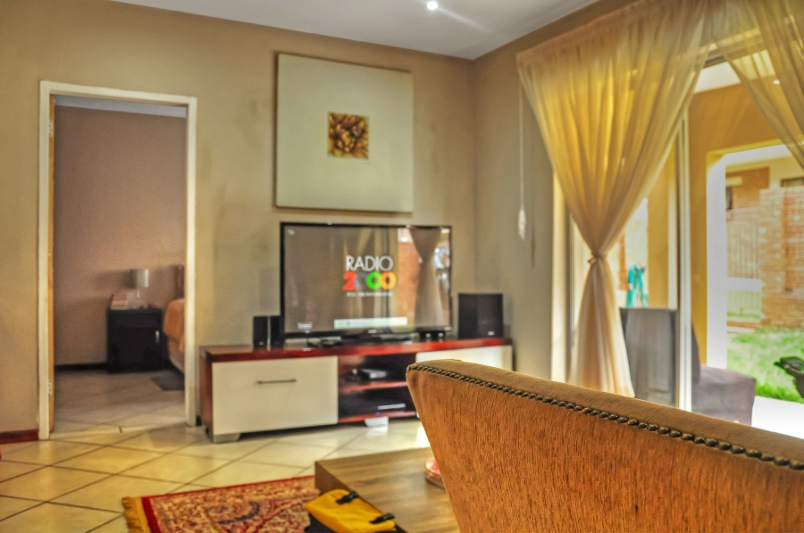 To Let 3 Bedroom Property for Rent in Noordwyk Gauteng