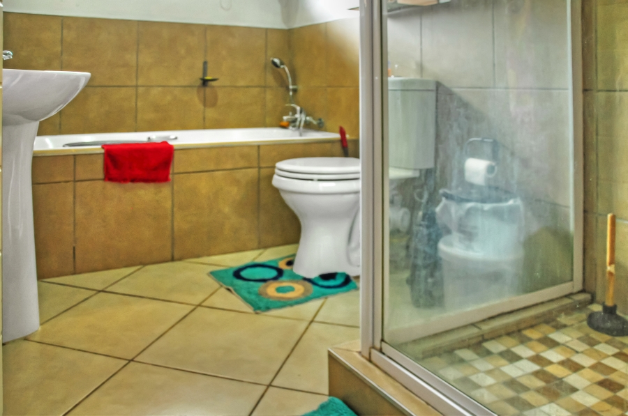 To Let 3 Bedroom Property for Rent in Noordwyk Gauteng