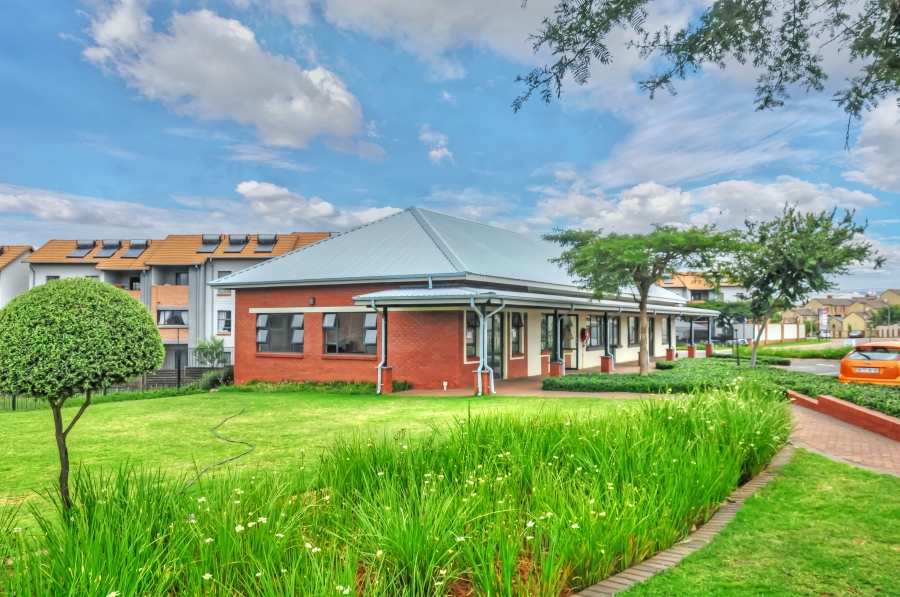 To Let 3 Bedroom Property for Rent in Noordwyk Gauteng
