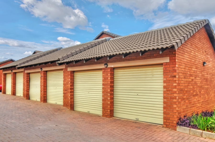 To Let 3 Bedroom Property for Rent in Noordwyk Gauteng