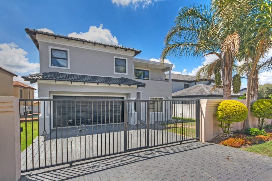 5 Bedroom Property for Sale in Summerset Gauteng