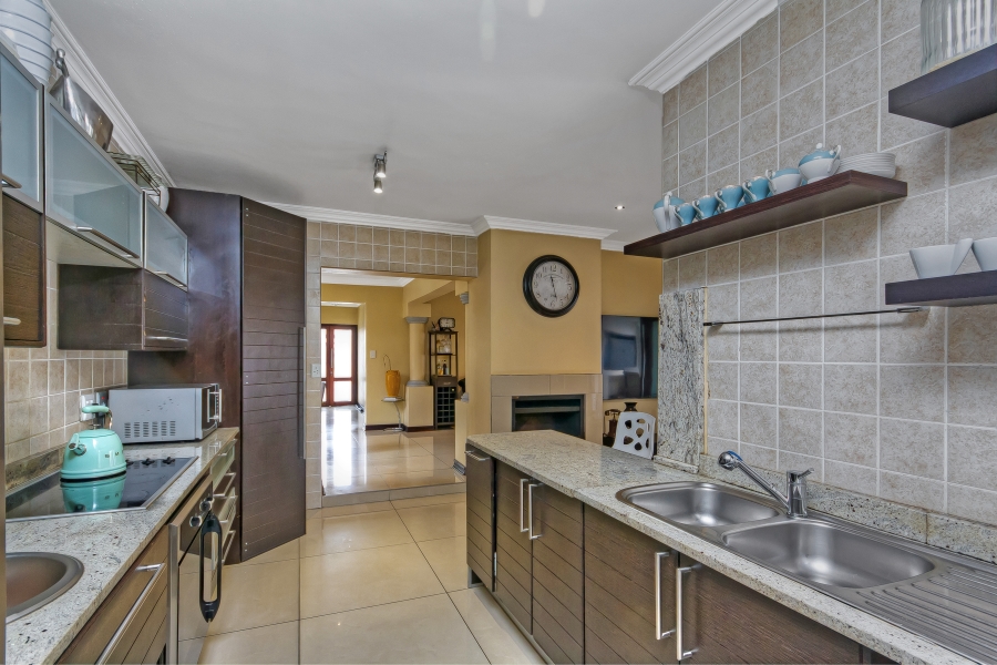 5 Bedroom Property for Sale in Summerset Gauteng