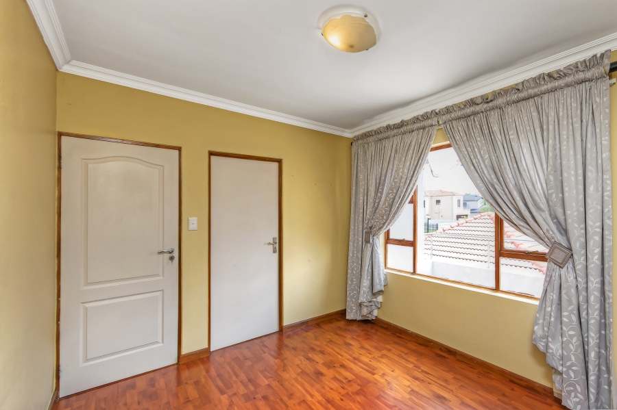 5 Bedroom Property for Sale in Summerset Gauteng