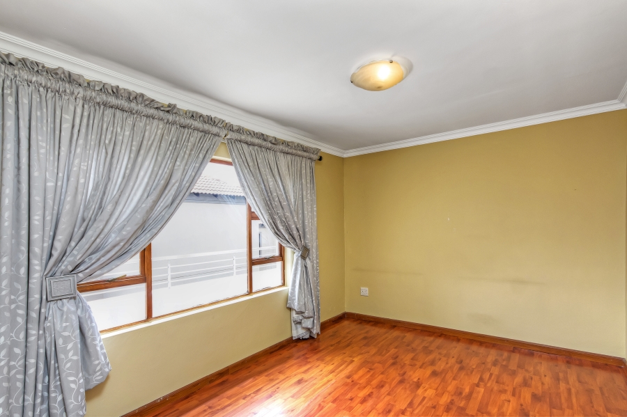 5 Bedroom Property for Sale in Summerset Gauteng
