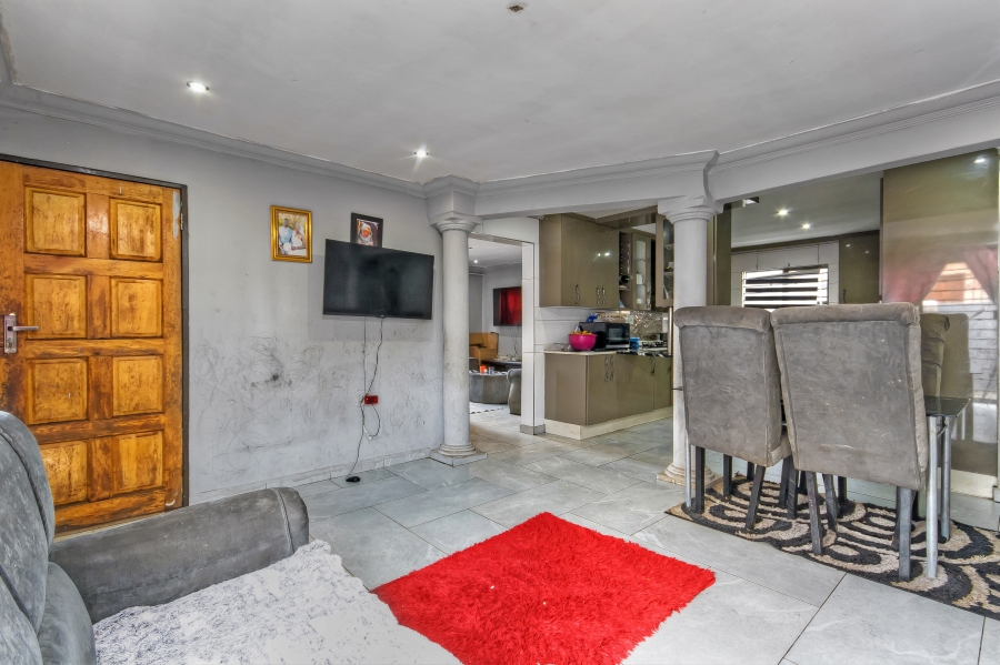 3 Bedroom Property for Sale in Protea Glen Gauteng