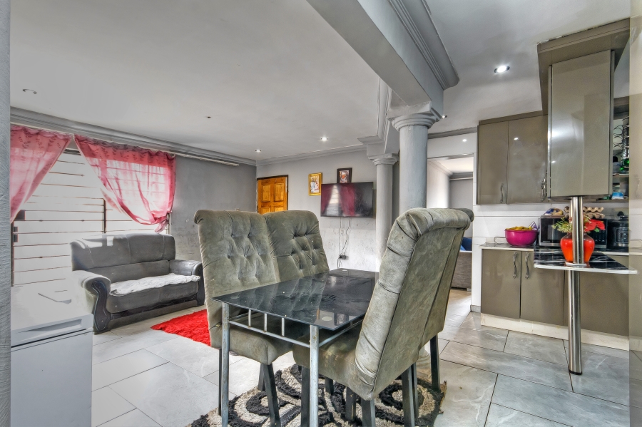 3 Bedroom Property for Sale in Protea Glen Gauteng