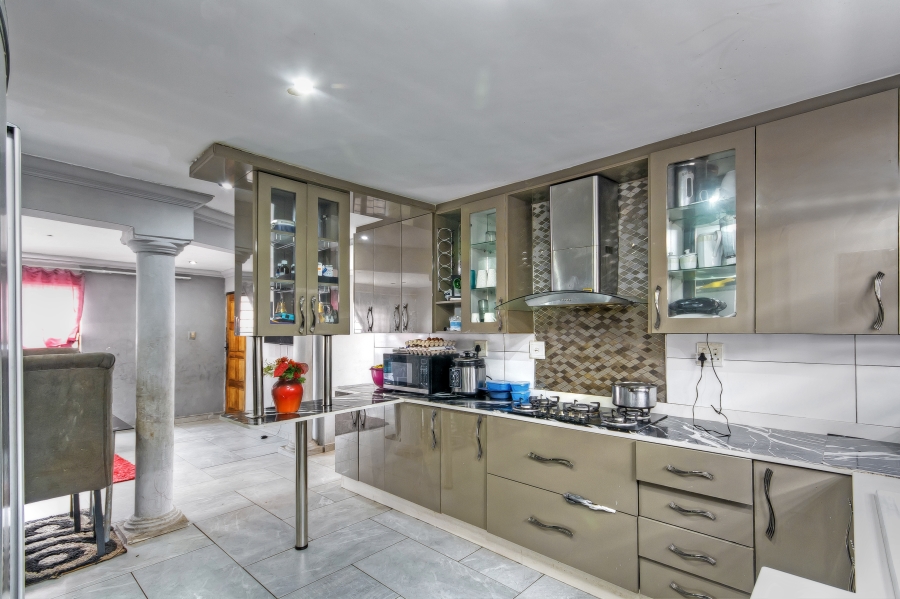 3 Bedroom Property for Sale in Protea Glen Gauteng