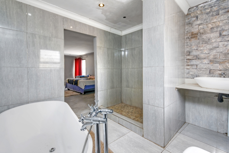 3 Bedroom Property for Sale in Protea Glen Gauteng