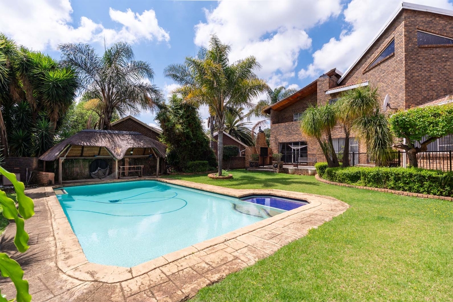 5 Bedroom Property for Sale in Pomona Gauteng