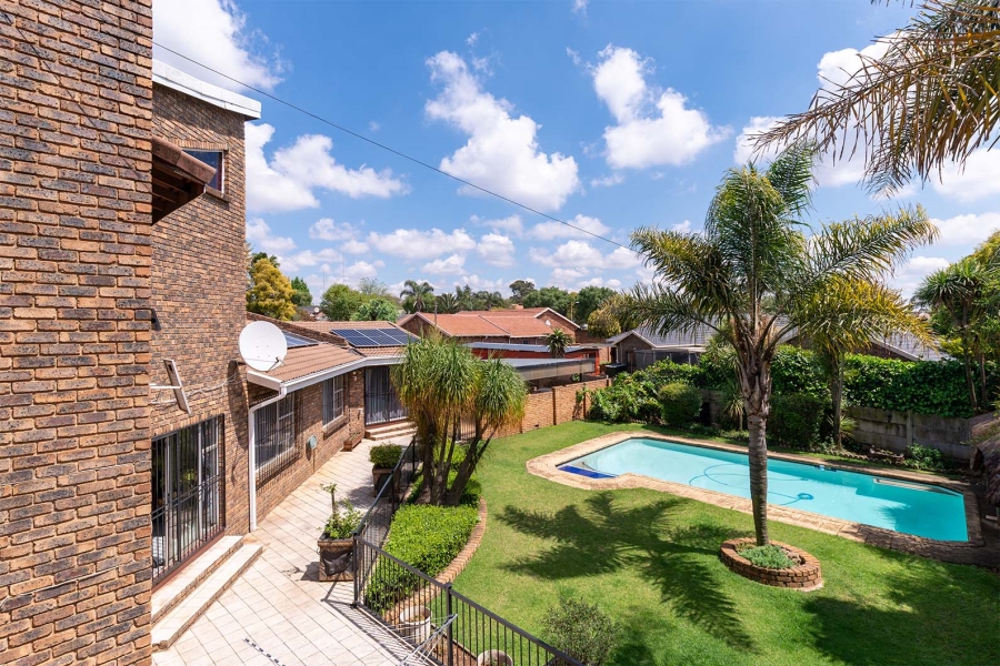 5 Bedroom Property for Sale in Pomona Gauteng