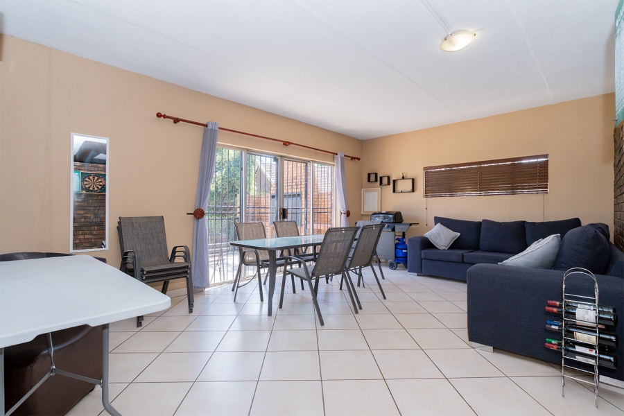 5 Bedroom Property for Sale in Pomona Gauteng
