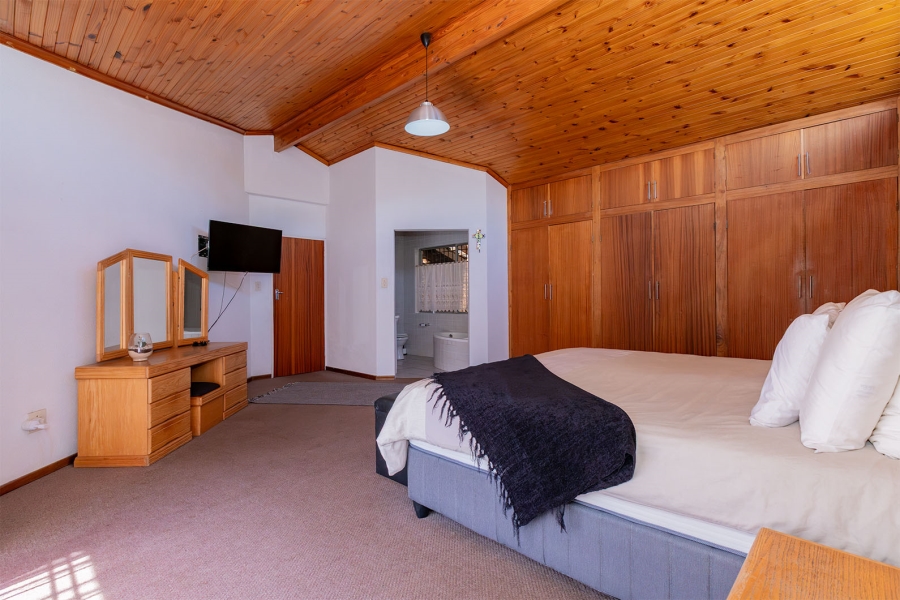 5 Bedroom Property for Sale in Pomona Gauteng