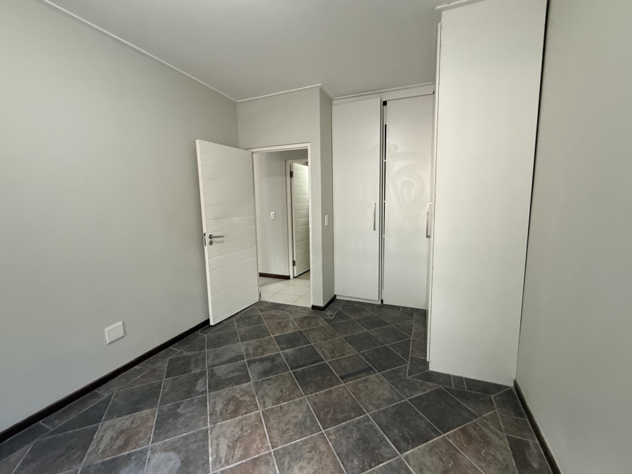To Let 1 Bedroom Property for Rent in Roodepoort Gauteng