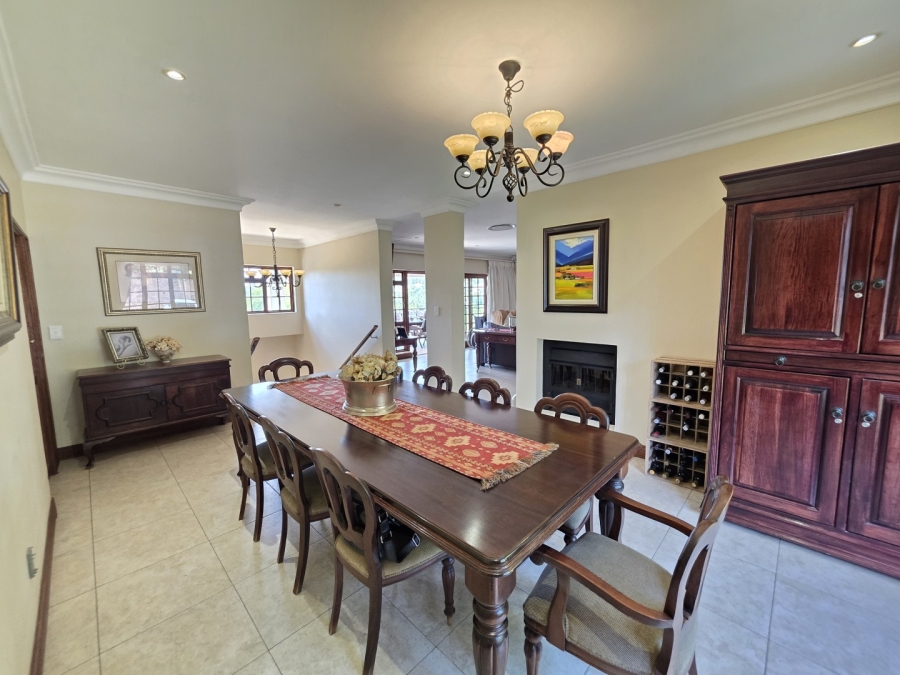 5 Bedroom Property for Sale in Waterkloof Ridge Gauteng