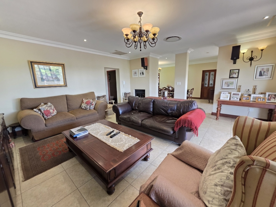 5 Bedroom Property for Sale in Waterkloof Ridge Gauteng
