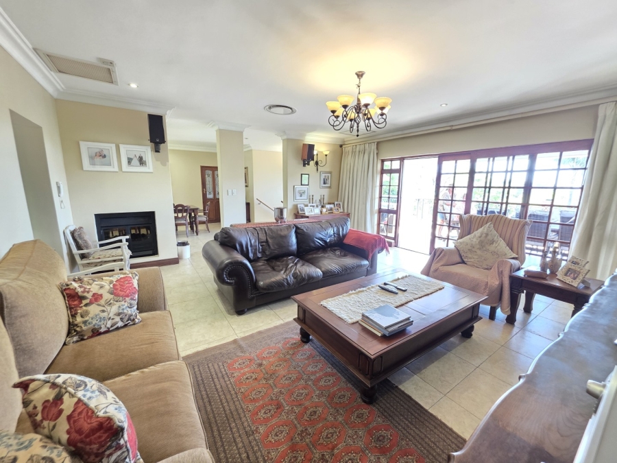 5 Bedroom Property for Sale in Waterkloof Ridge Gauteng