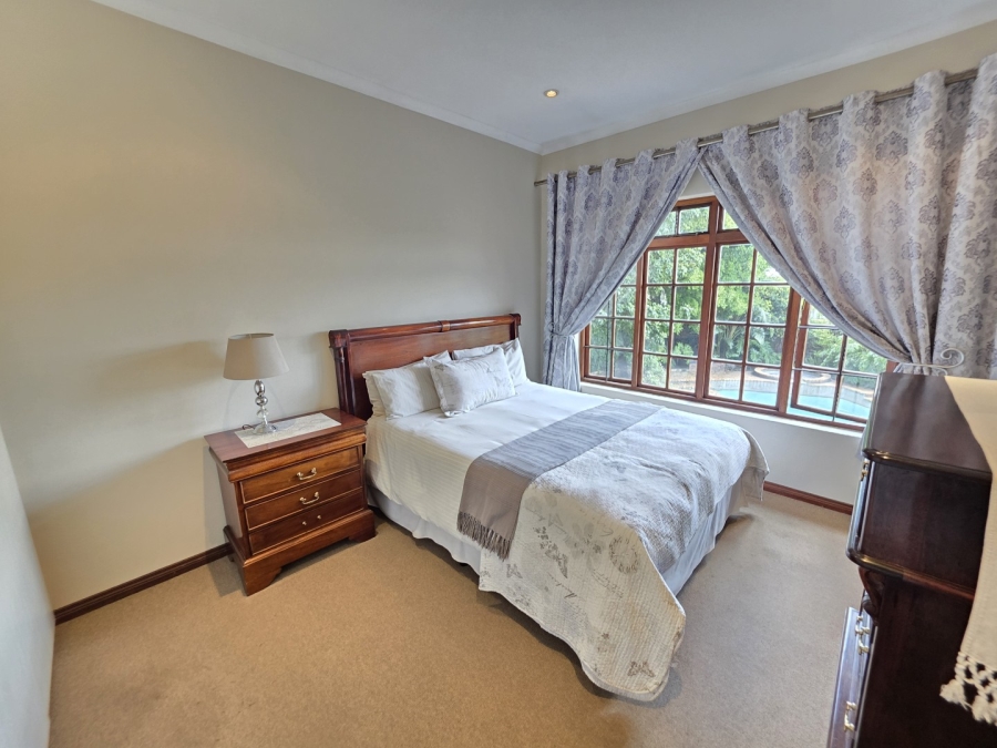 5 Bedroom Property for Sale in Waterkloof Ridge Gauteng