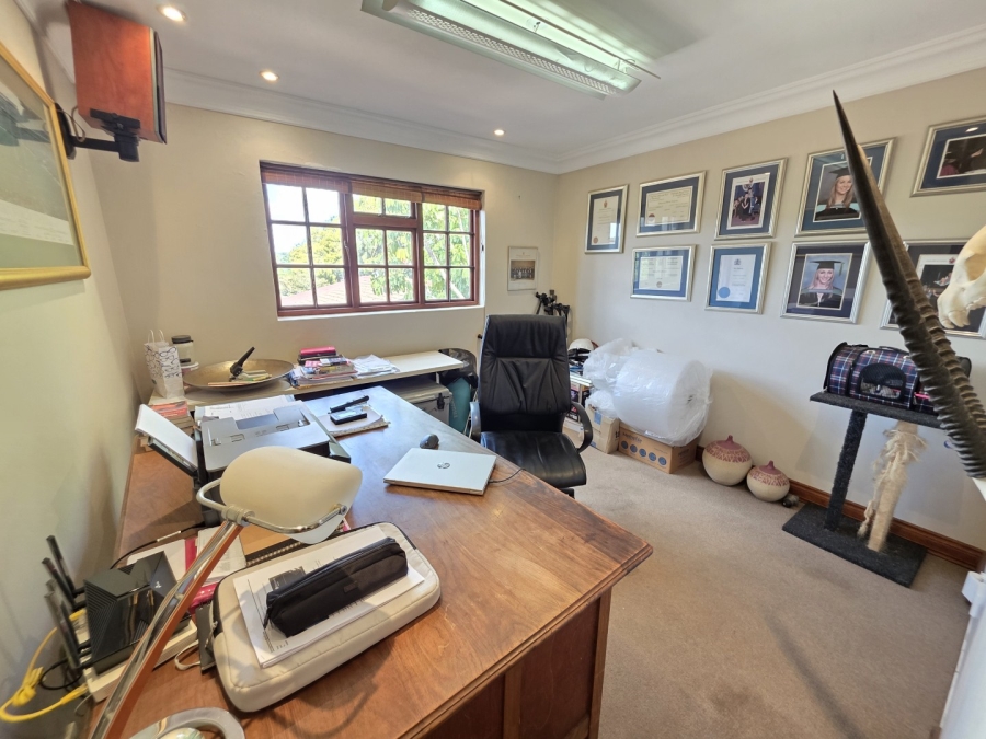 5 Bedroom Property for Sale in Waterkloof Ridge Gauteng