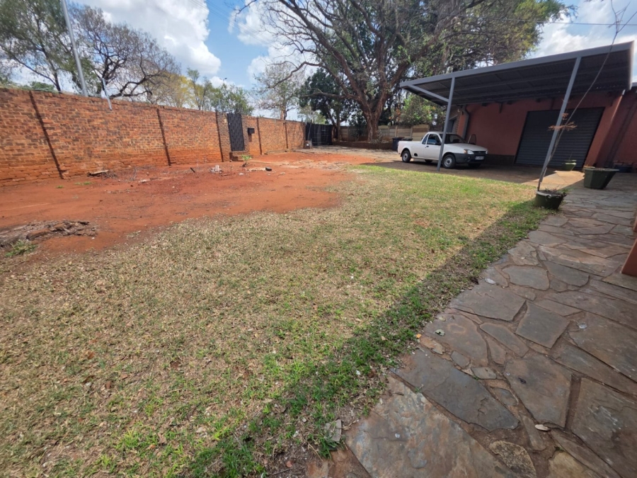 5 Bedroom Property for Sale in Sinoville Gauteng