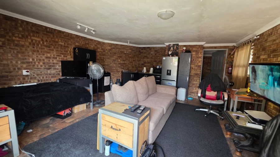 5 Bedroom Property for Sale in Doornpoort Gauteng