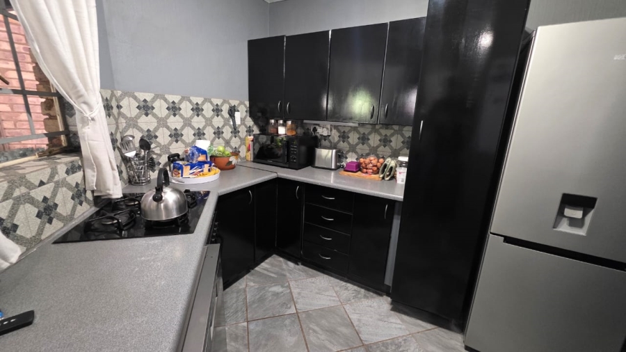5 Bedroom Property for Sale in Doornpoort Gauteng