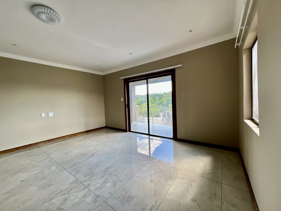 To Let 5 Bedroom Property for Rent in Waterkloof Ridge Gauteng