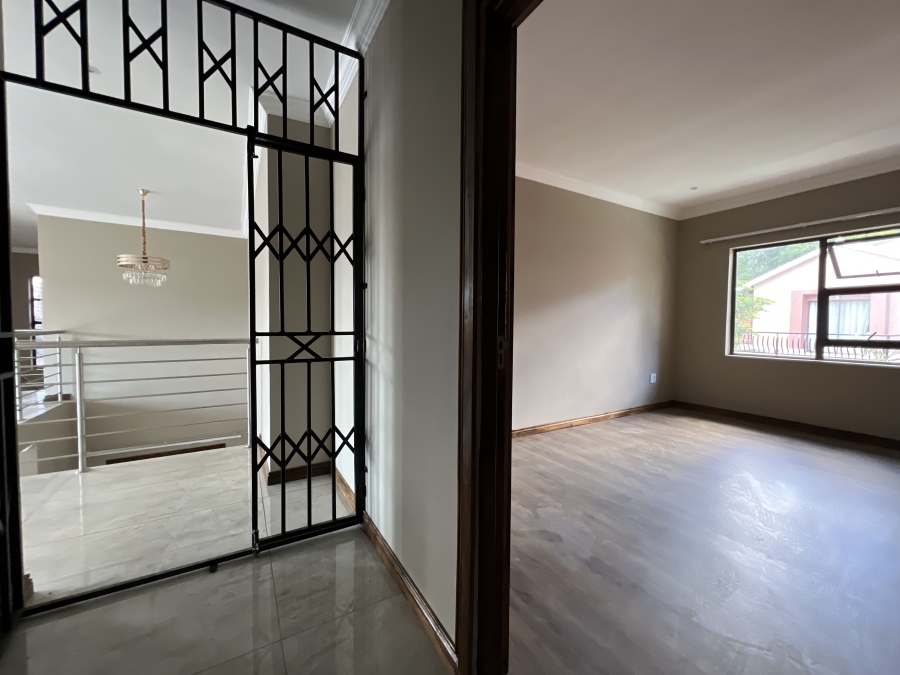 To Let 5 Bedroom Property for Rent in Waterkloof Ridge Gauteng