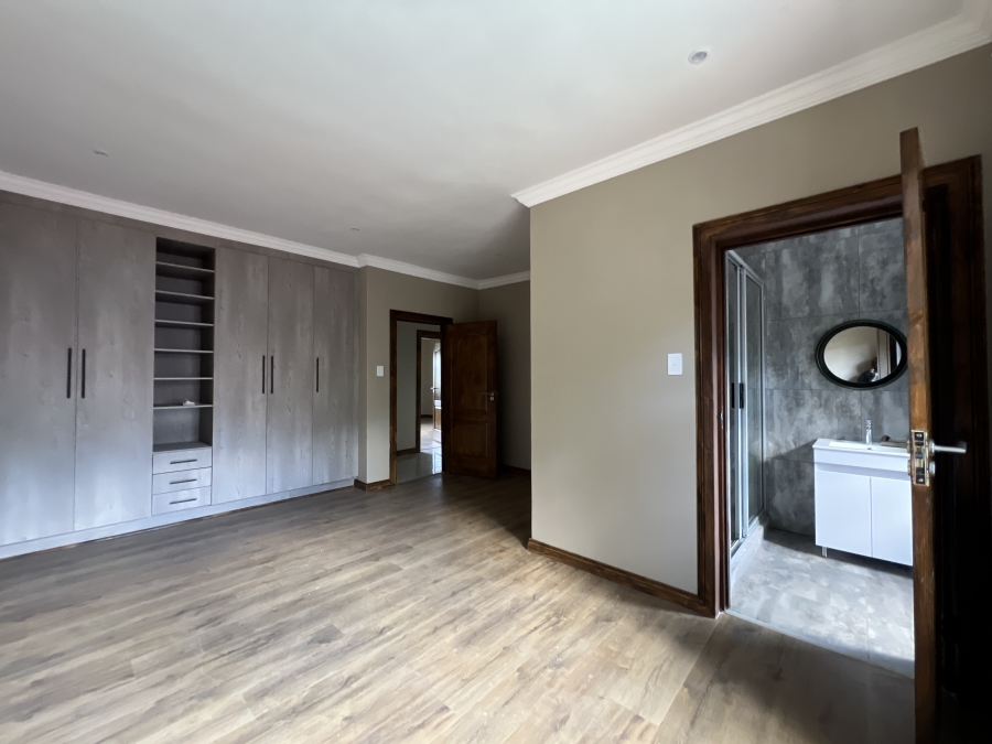 To Let 5 Bedroom Property for Rent in Waterkloof Ridge Gauteng