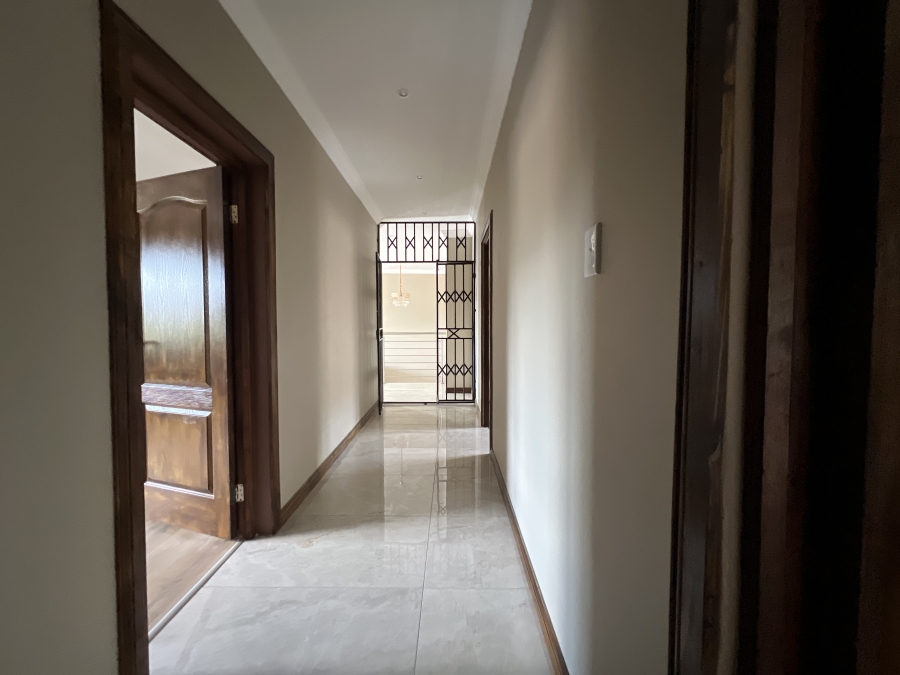To Let 5 Bedroom Property for Rent in Waterkloof Ridge Gauteng