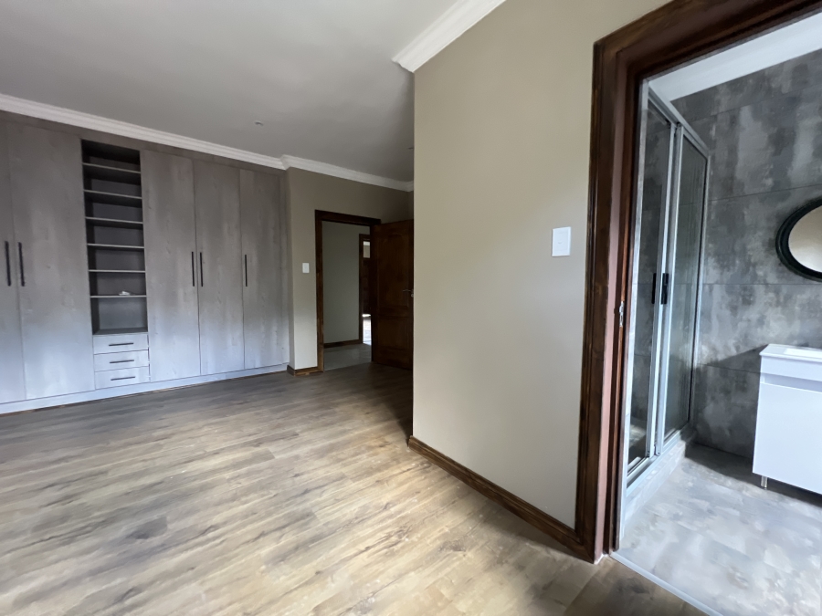 To Let 5 Bedroom Property for Rent in Waterkloof Ridge Gauteng