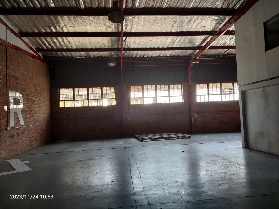 To Let Commercial Property for Rent in Strijdom Park Gauteng