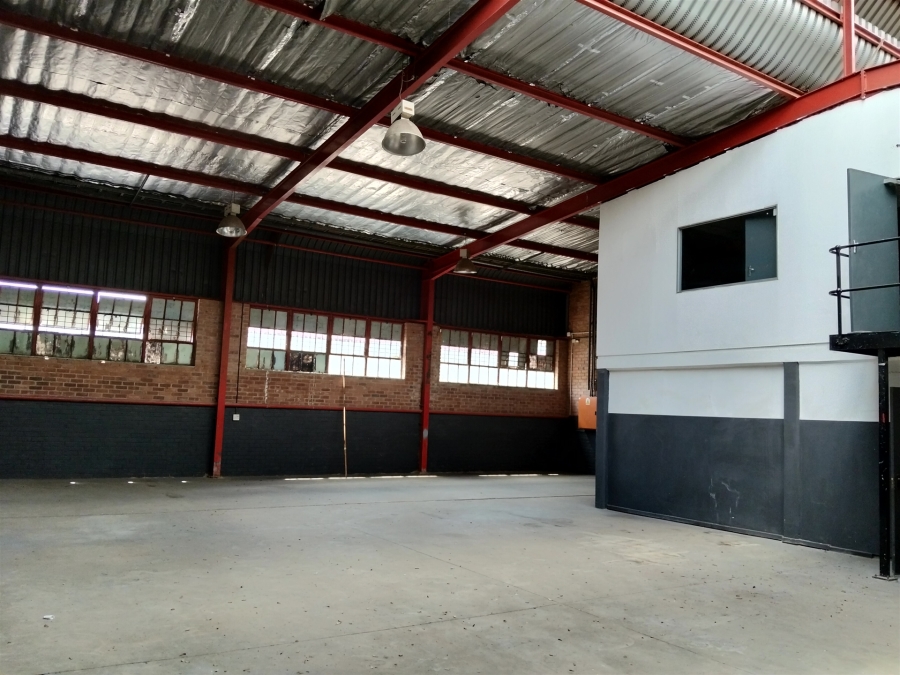 To Let Commercial Property for Rent in Strijdom Park Gauteng