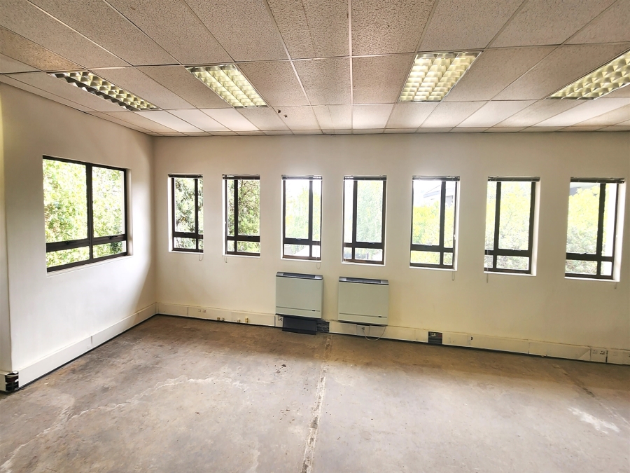 To Let Commercial Property for Rent in Hyde Park Gauteng